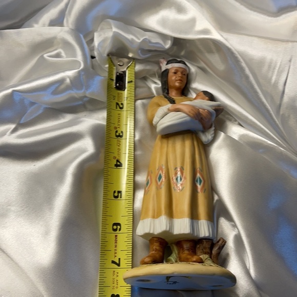 Home Interiors 1447 Vintage Native American Woman w/Baby Excellent Cond! - Picture 8 of 9